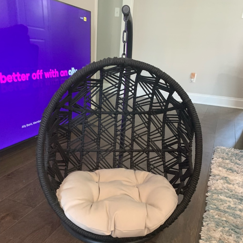 Black hanging cat bed